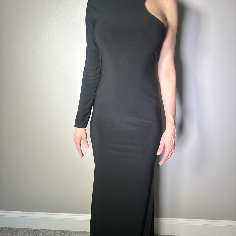 Club L London Black Asymmetric Maxi Dress - Picture 4 of 6